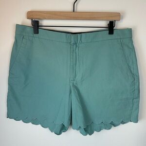 BANANA REPUBLIC Teal Tailored Pique Scallop Hem 5” Inseam Shorts NWT | Size 12